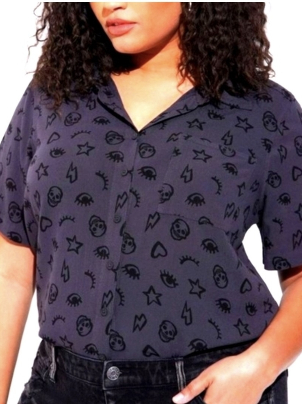 torrid Charcoal Button-Front Short Sleeve Shirt with Black Motif